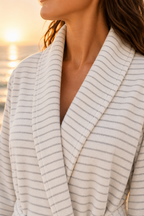Die Nest Robe