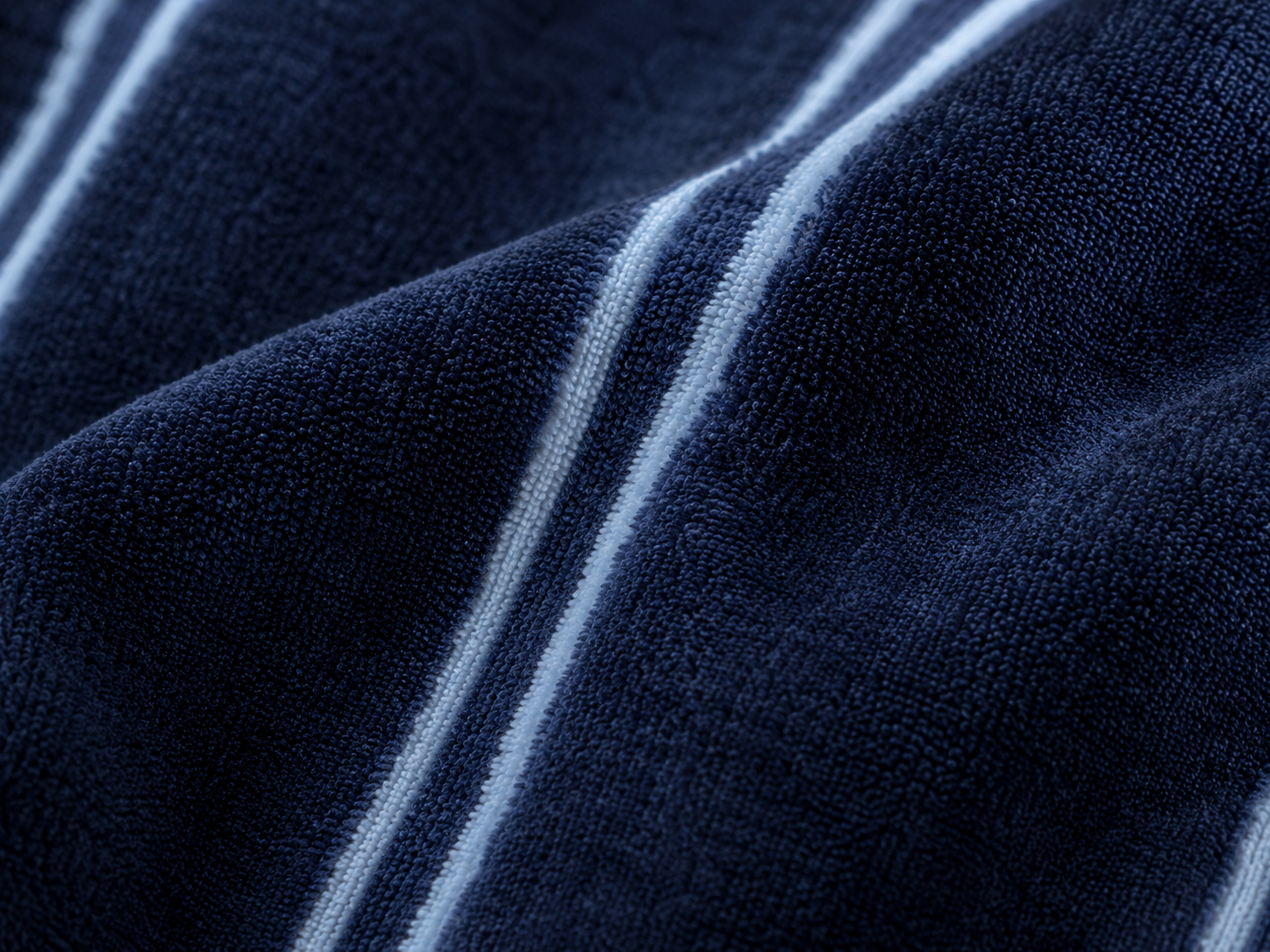 The Yakht Robe